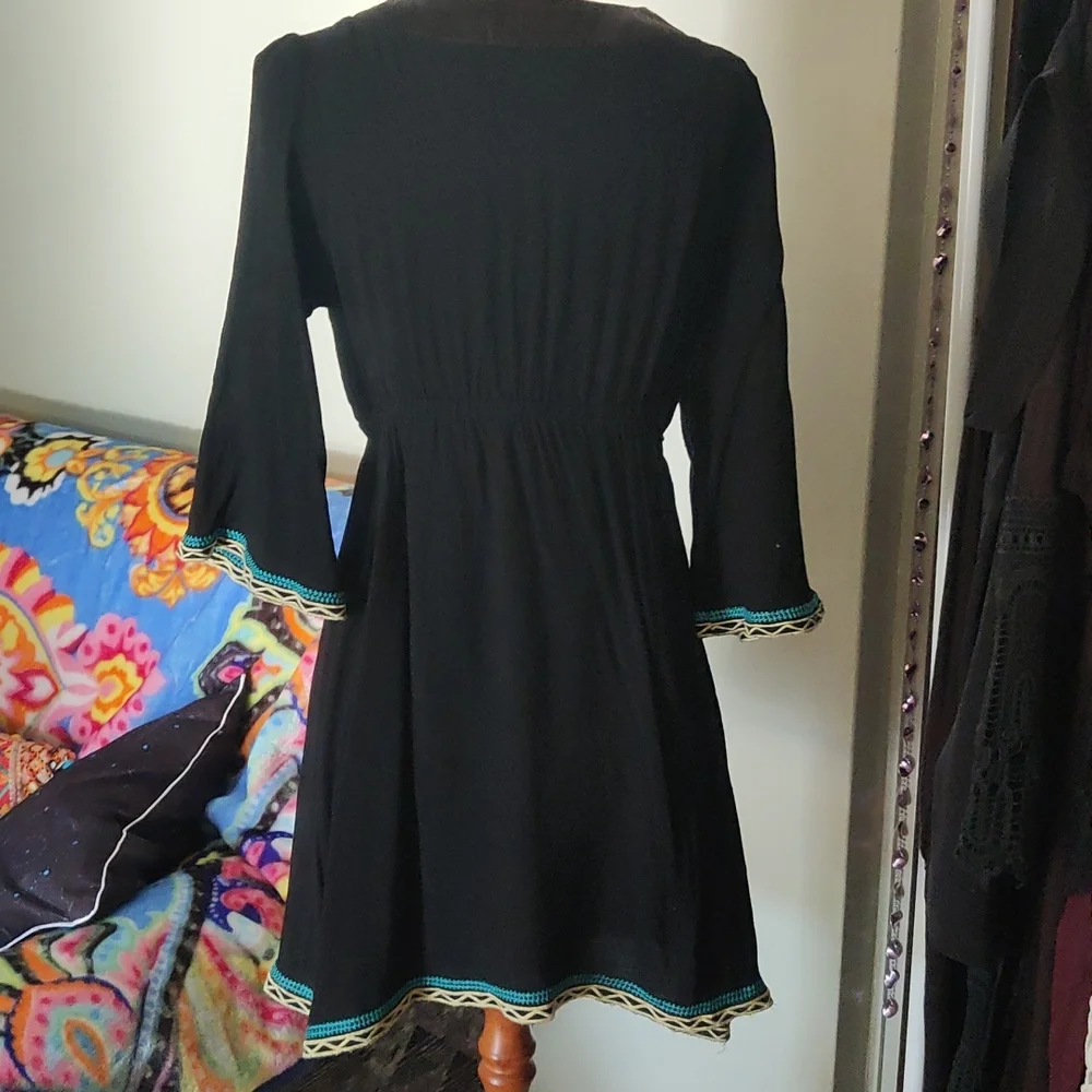 Sz 12,  embroidered blouse - Picture 5 of 5